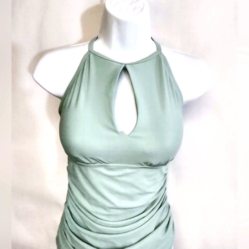 Ellen Tracy Keyhole Ruched One Piece Size 8 Swimsuit Green NWT
